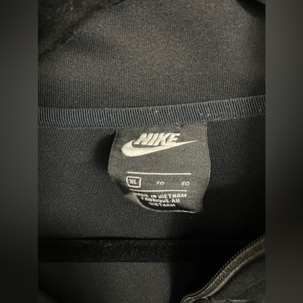 Nike jacket - Picture 3 of 4
